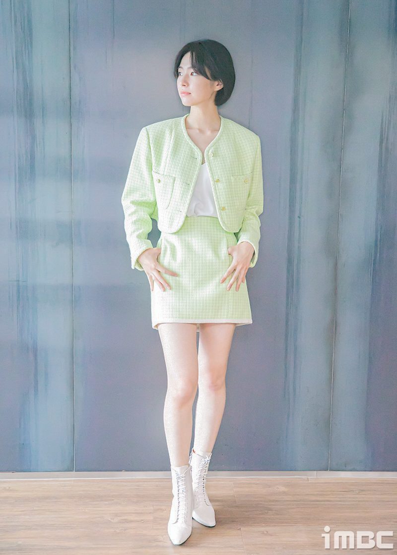 [움짤] 하영, 봄날의 화보 분위기