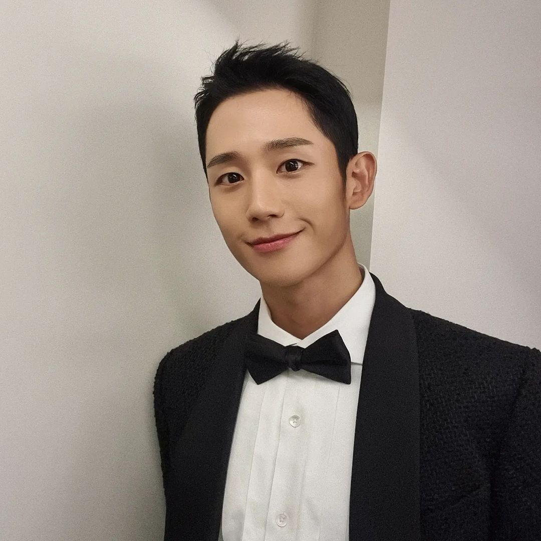 정해인, 슈트 입고 뽐낸 역대급 훈훈美 팬들은 ‘심쿵’ [인스타]