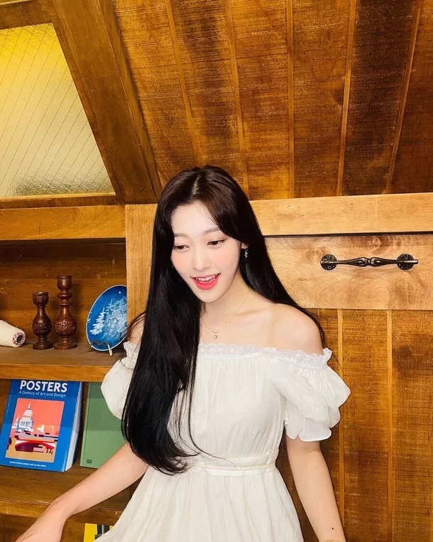 최리, 전속계약 소송 승소 후 밝은 미소로 근황 첫 공개 