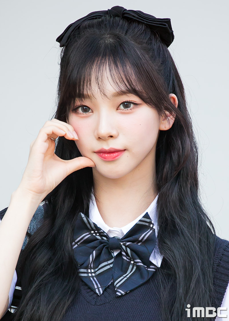 [포토] 에스파 카리나, 교복 맘바