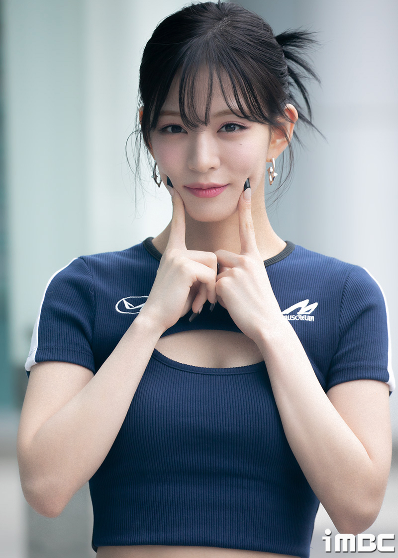 [포토] 프로미스나인 이채영, 너만 보인단 말이야~