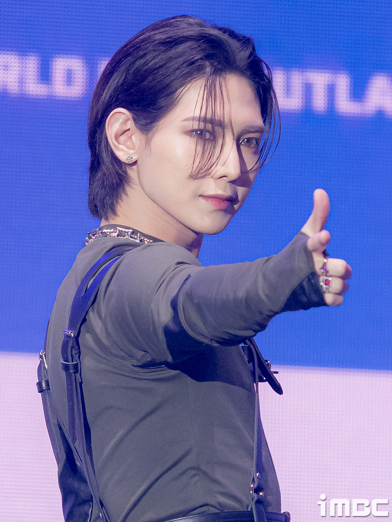 [포토] 쇼케이스날 생일 맞은 에이티즈 여상