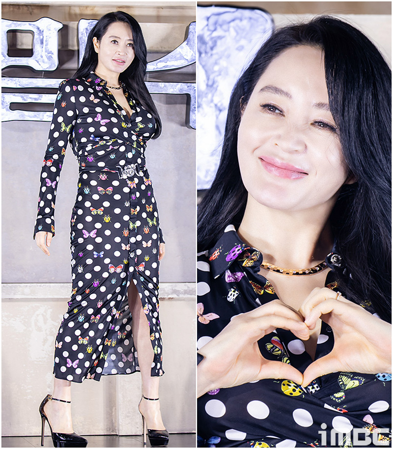 [포토] 김혜수, 품의 격이 다른 코찡긋 밀수