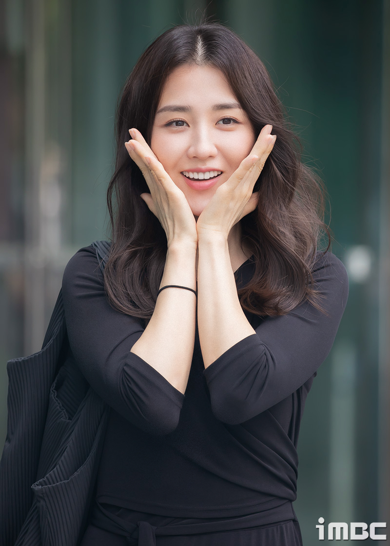 [포토] 박하선, 미니멀 올블랙