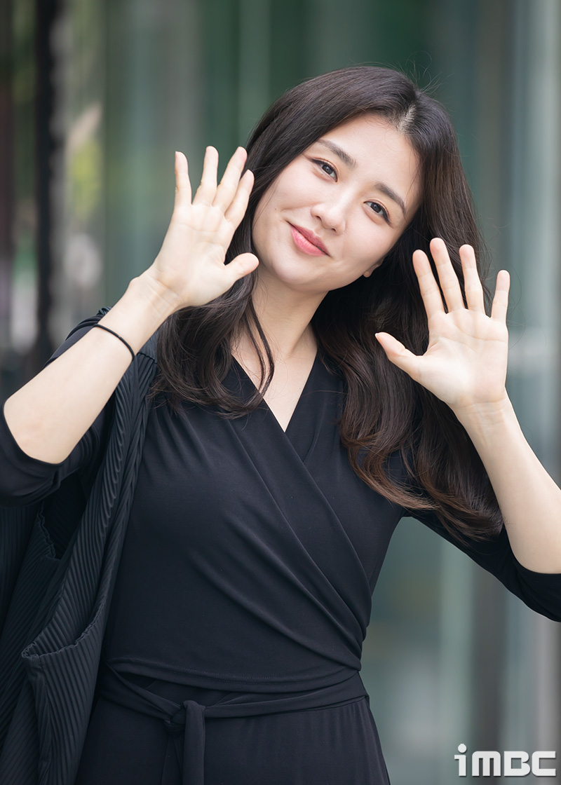 [포토] 박하선, 영화 시사 기대하세요