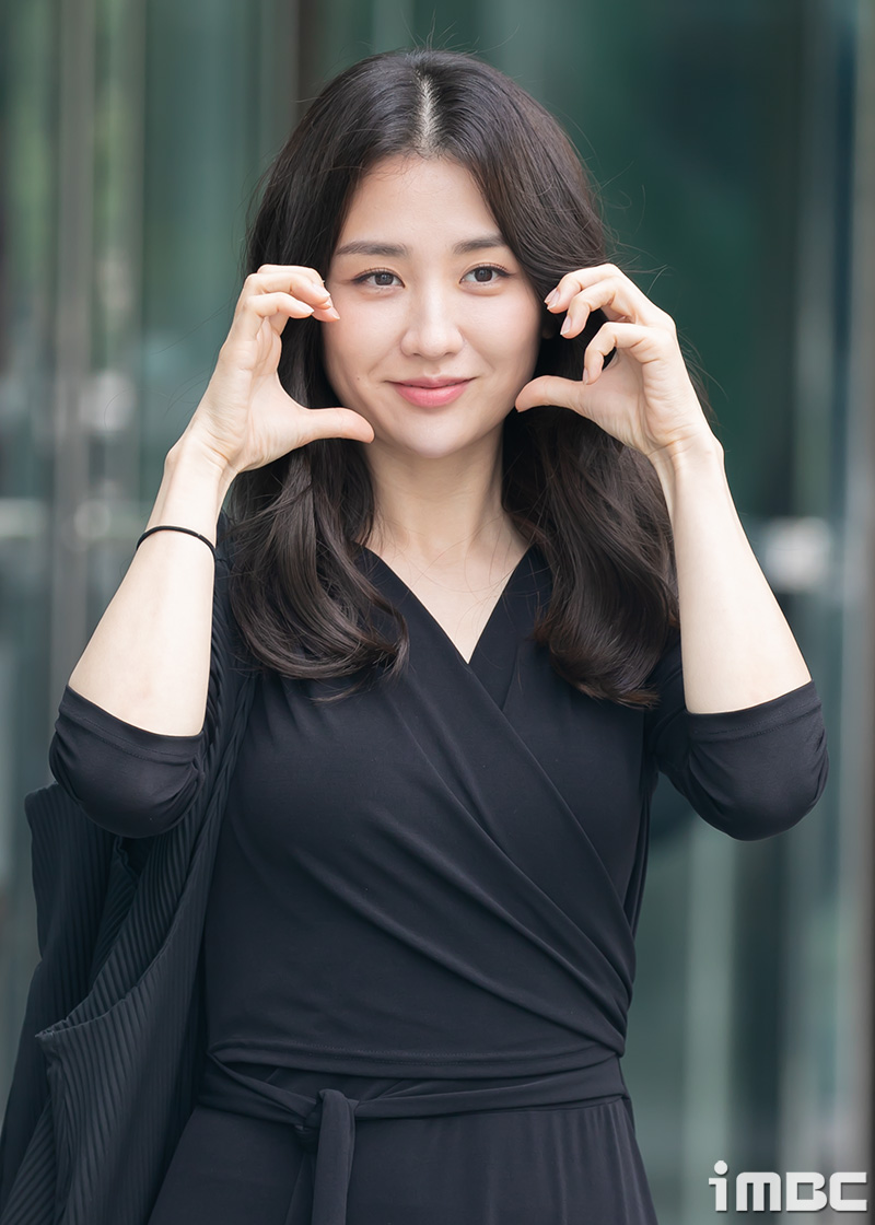 [포토] 박하선, 영화 시사 기대하세요