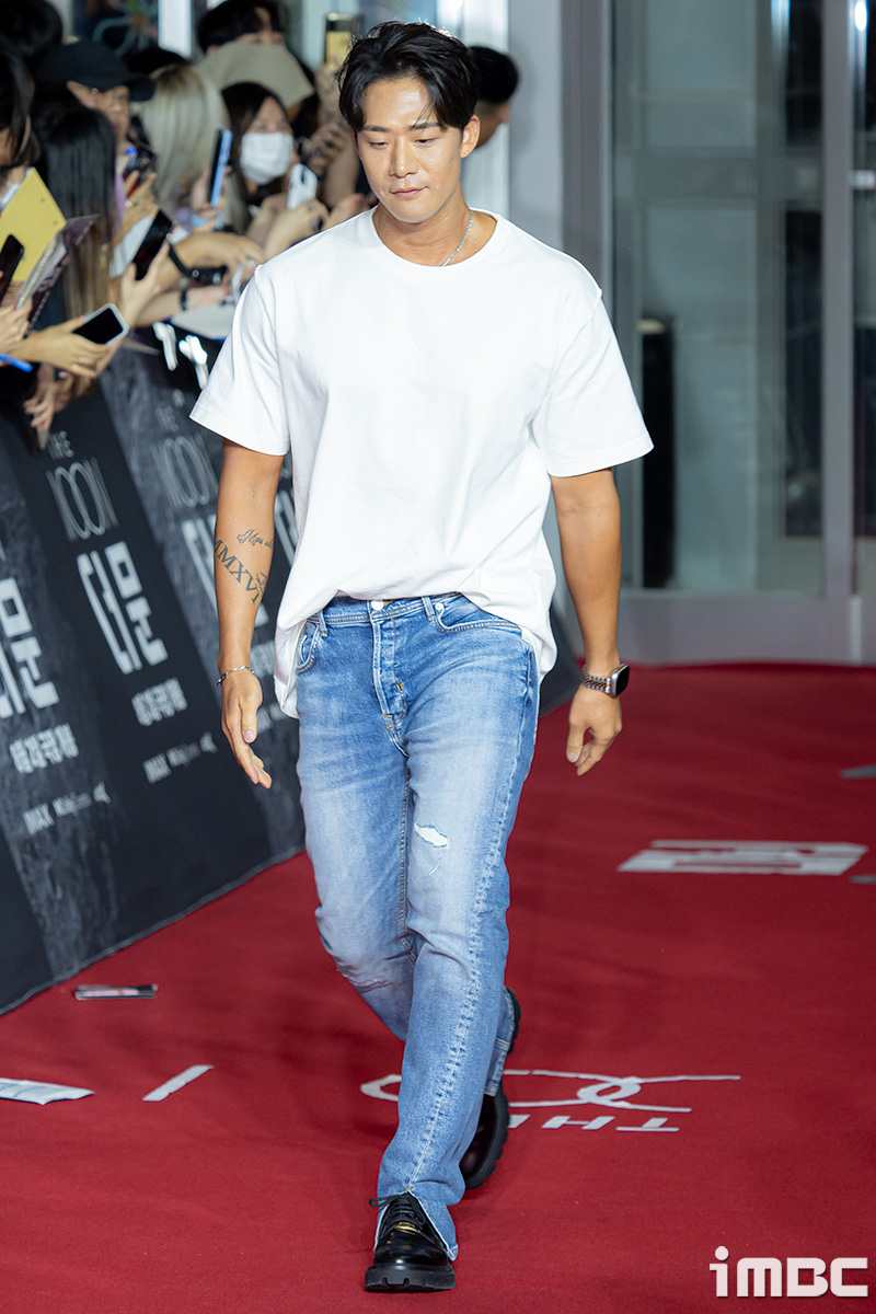 [포토] 차현승, '흰 티셔츠에 청바지면 끝'