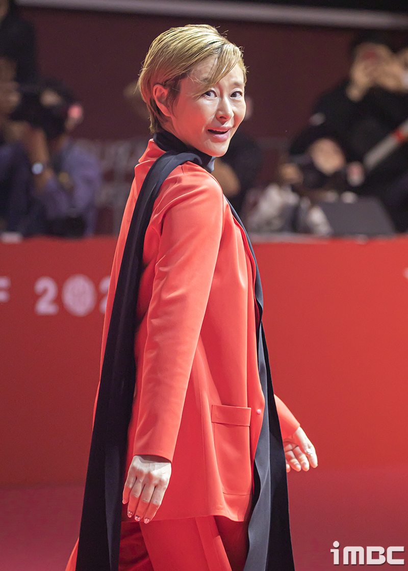 포토] 예지원, 점 찍은 하트 | MBC연예 | 만나면 좋은 친구 MBC