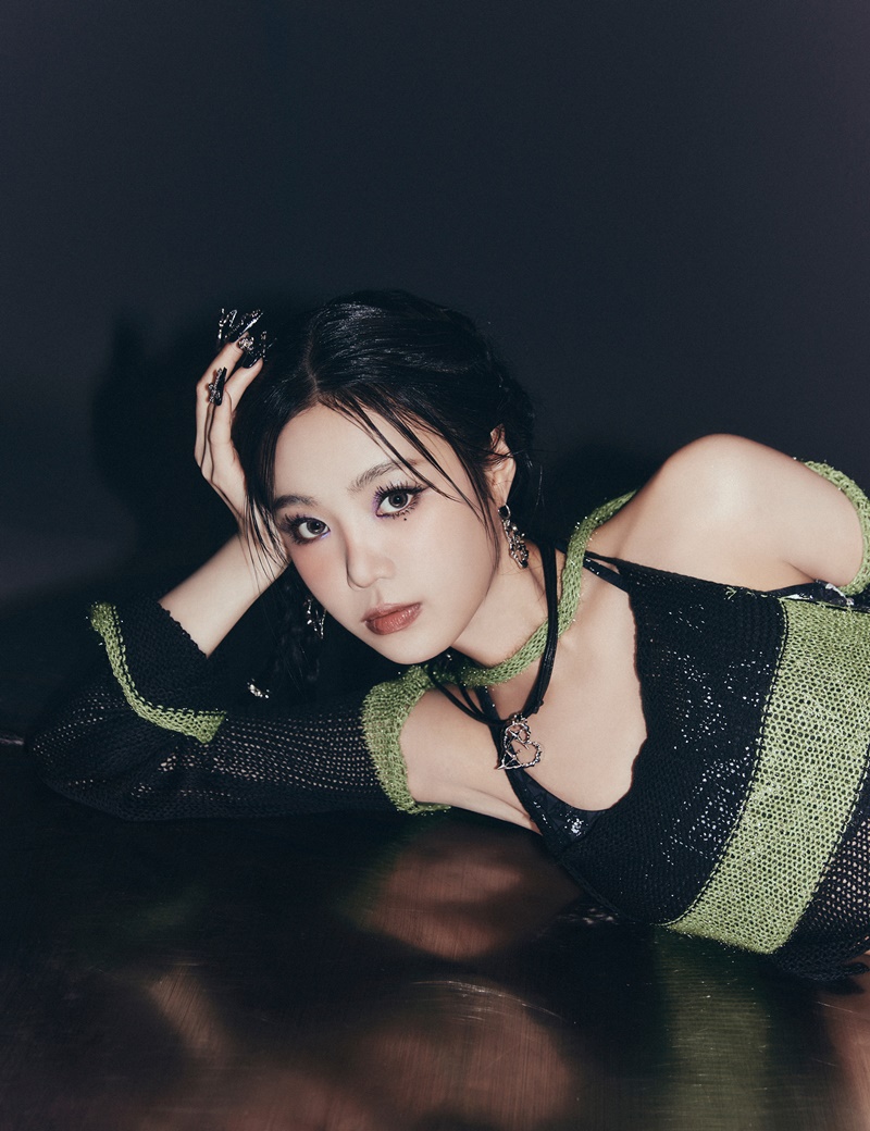 수진, 학폭 의혹 2년만 복귀…