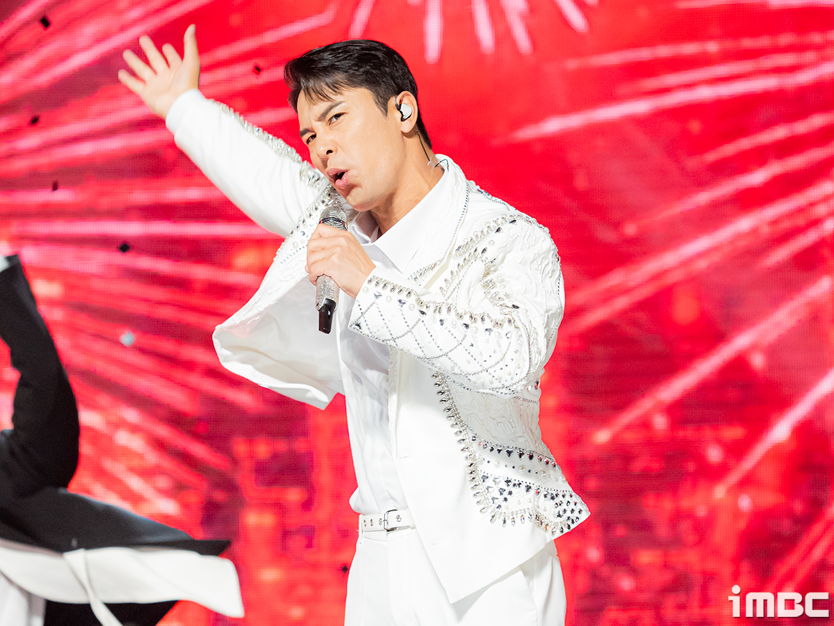 [포토] 장민호, '정열적 무대'