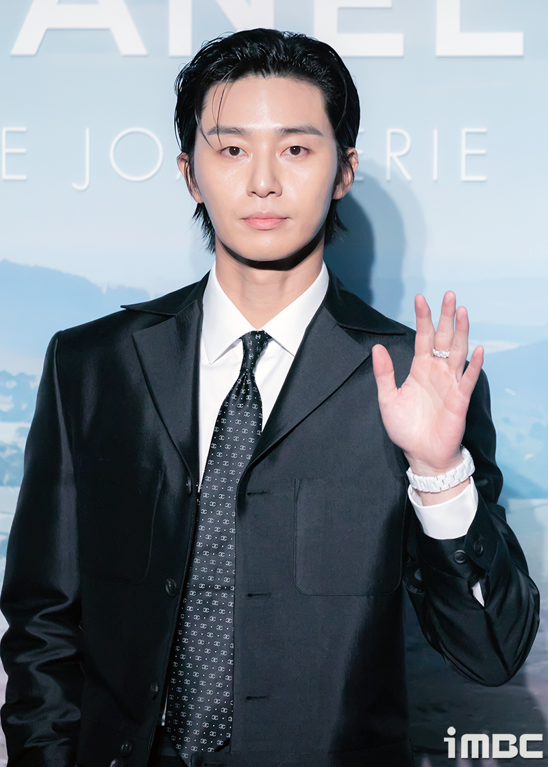 이명성형외과 이미지
