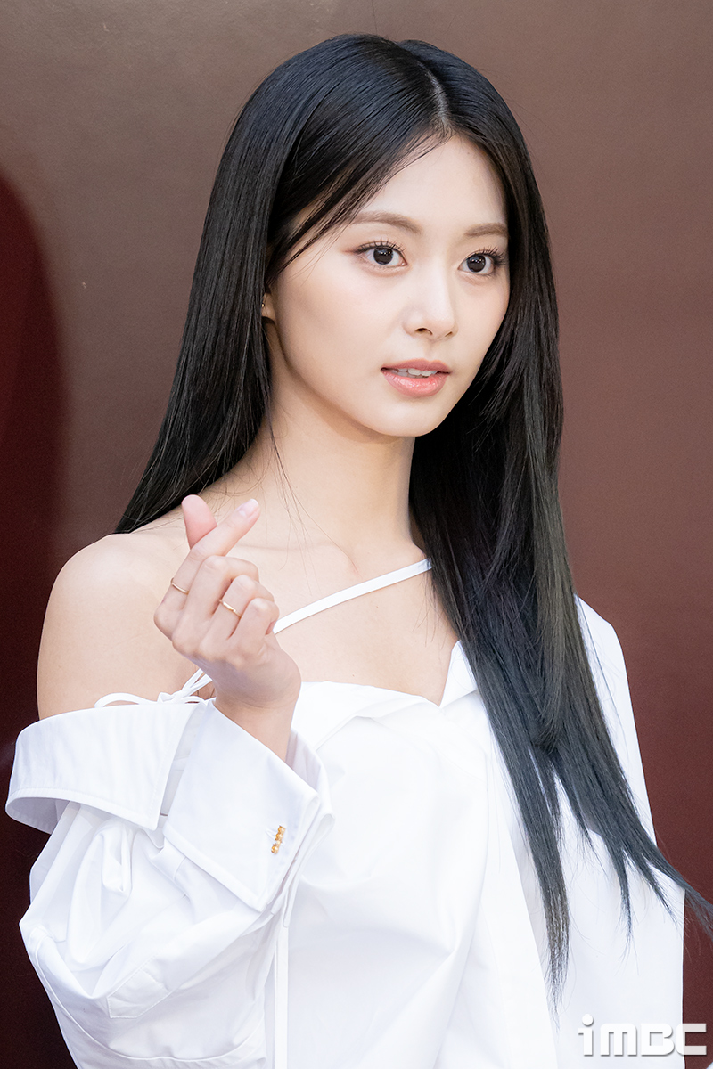 [포토] 트와이스 쯔위, 인형같은 하트