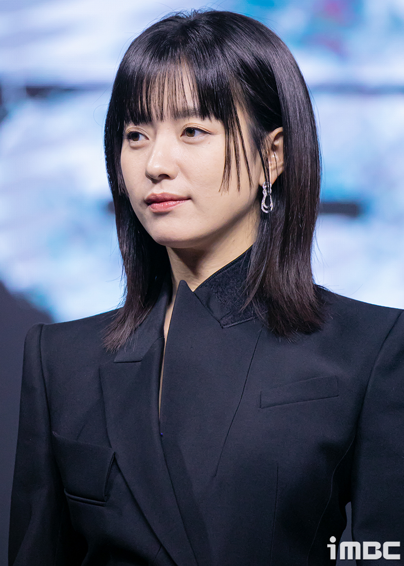 [포토] 한효주, '지배종'으로 '무빙'