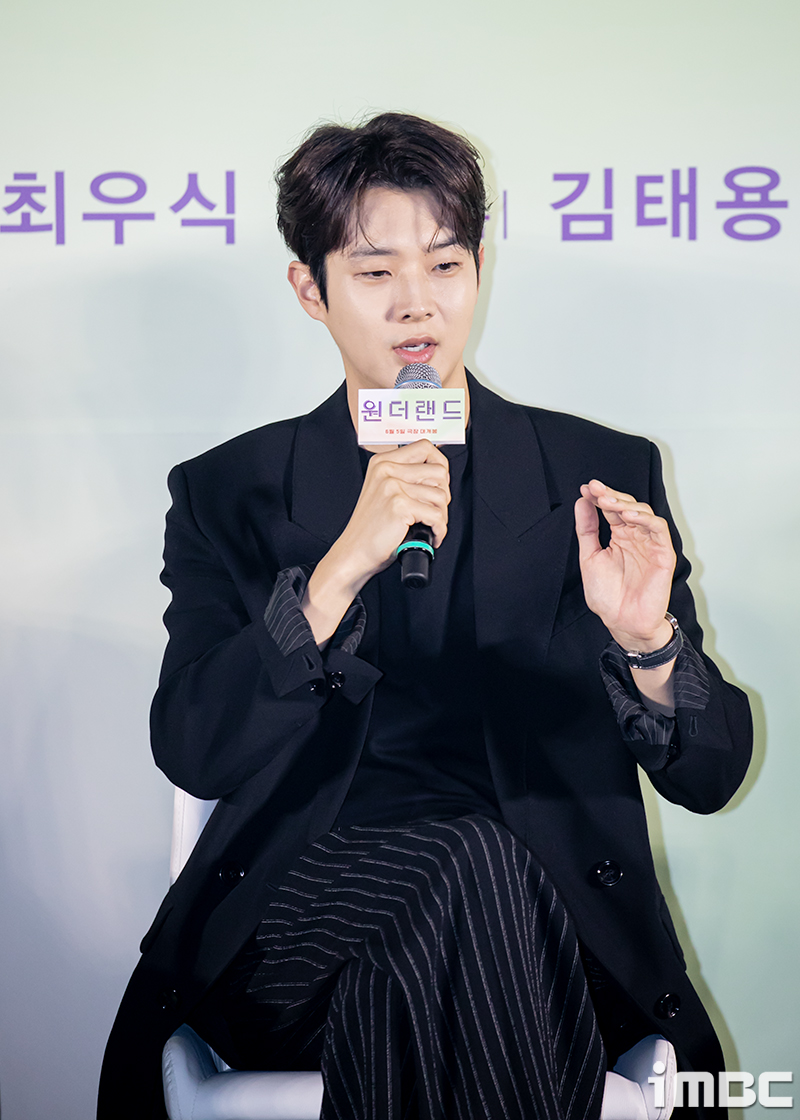 사람과 일 이미지