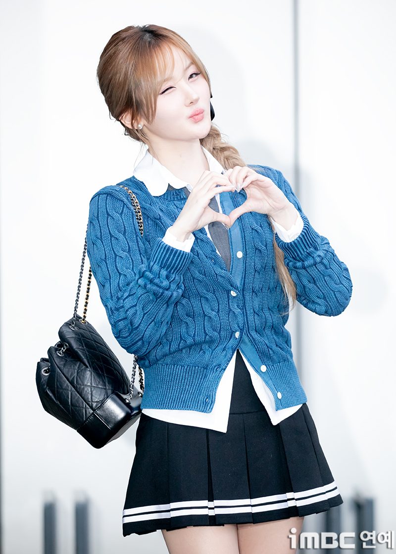 윙크 이미지