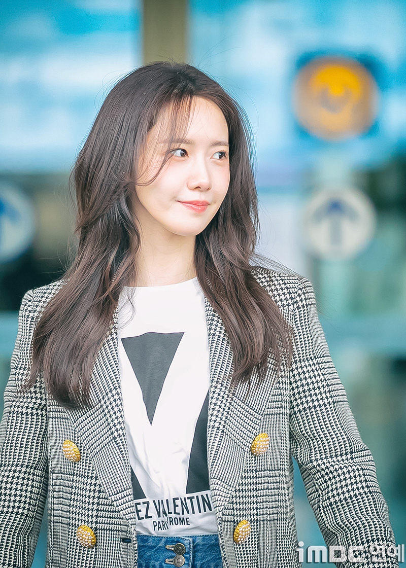 포토] 윤아, 볼하트 훗훗훗