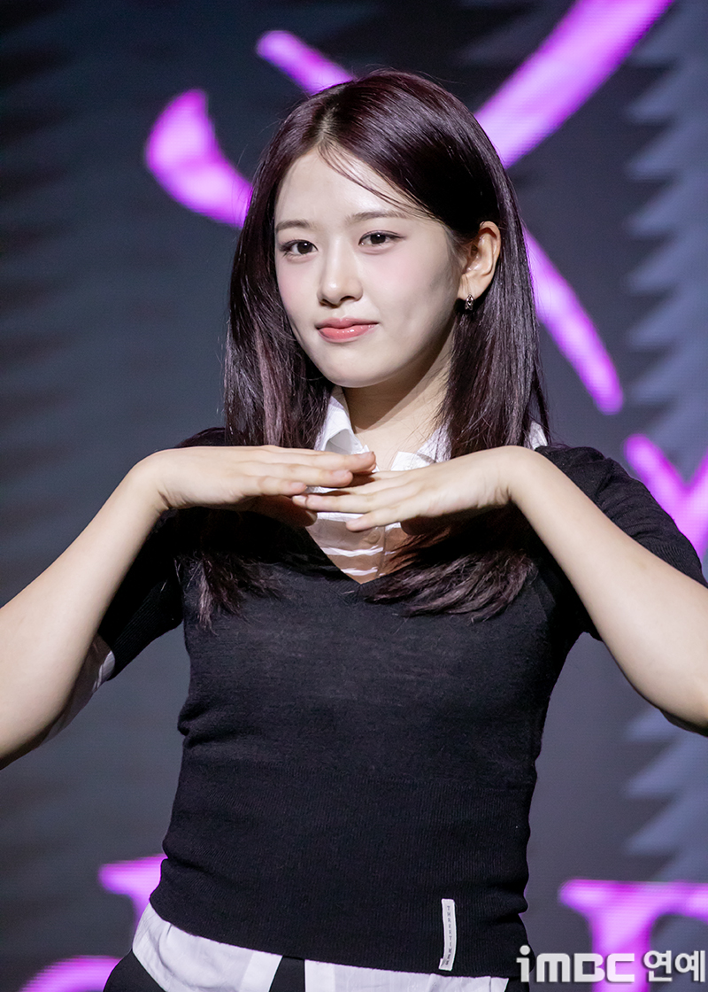 아이브 안유진 "신곡 빨리 들려드리고파"