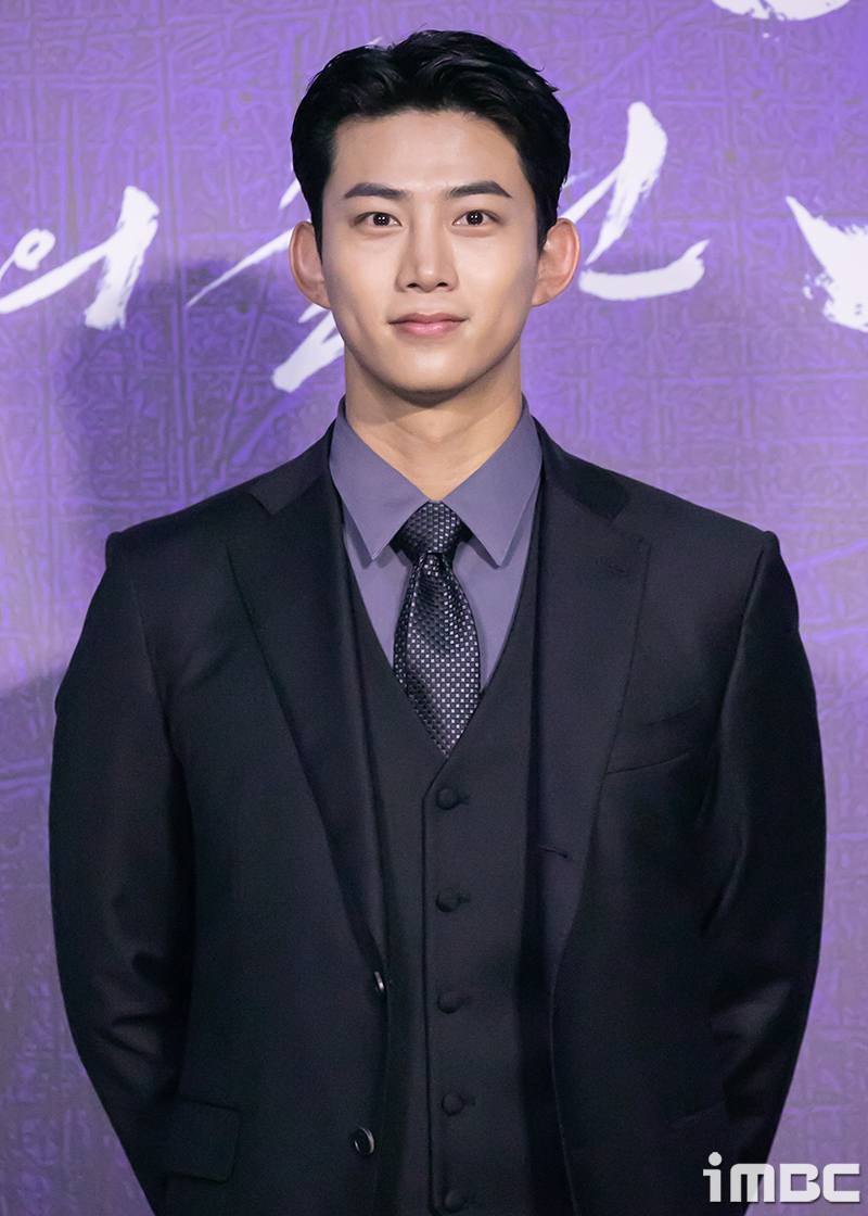옥택연 커플 공개한 사진업체 "유명인인지 몰랐다" 사과 [소셜in]