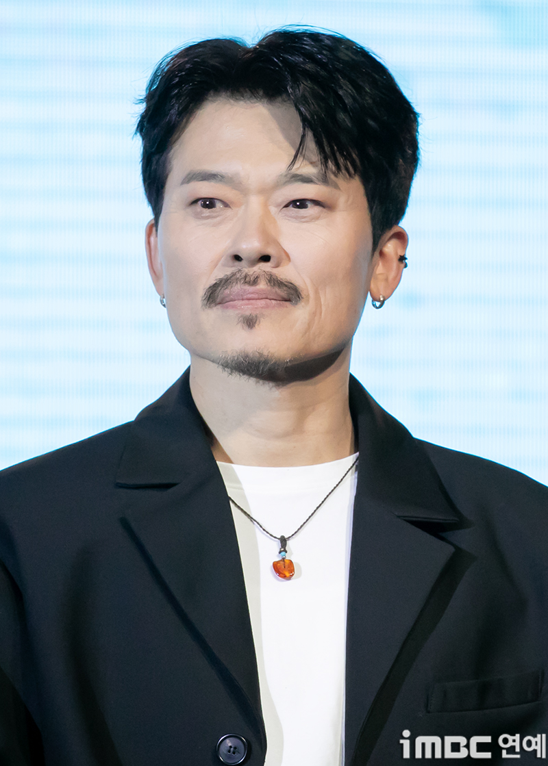카리스마 이미지
