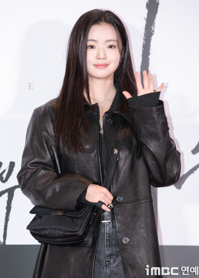 [포토] 김시아, 돋보이는 신비로움