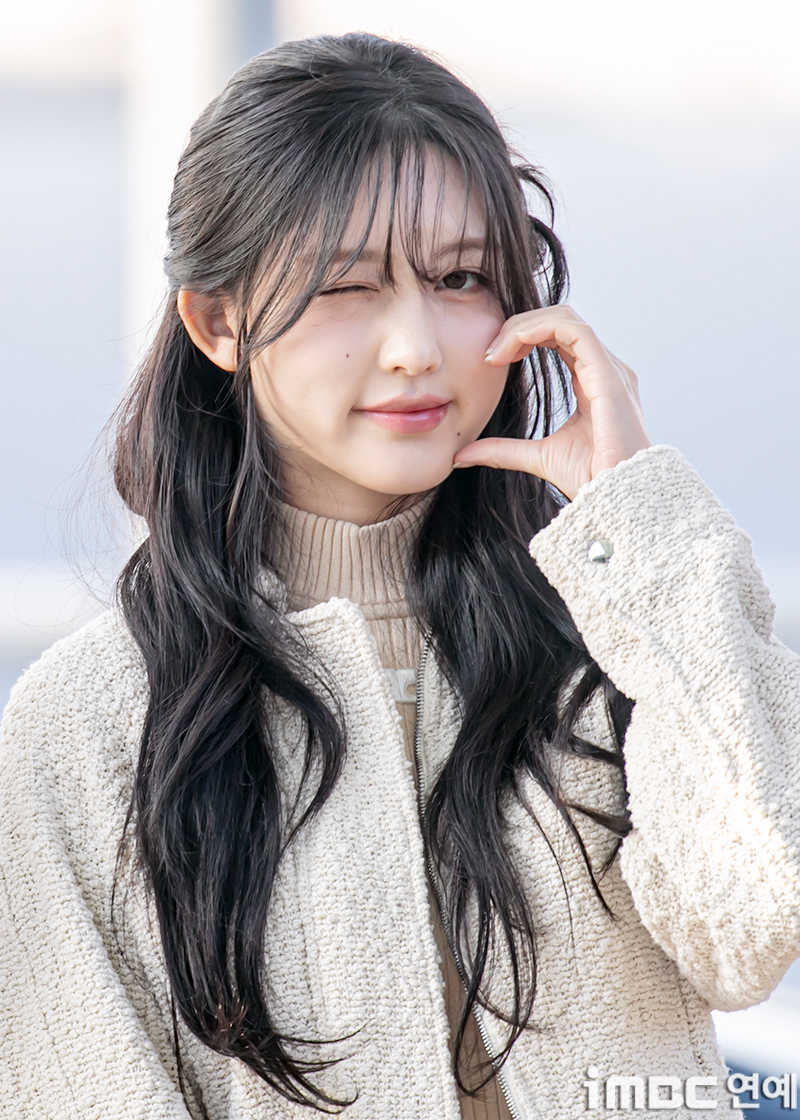 [포토] 가을, 봄 맞이 윙크