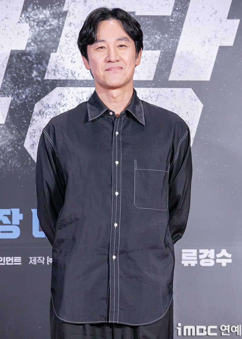 배우 엄태웅 최근 공식 행사 포토월