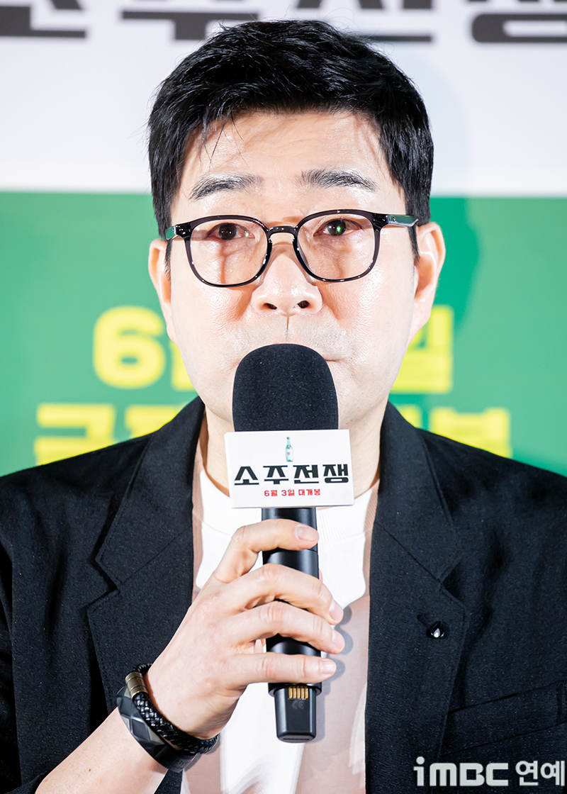 [포토] 손현주, 영화로 인사드립니다