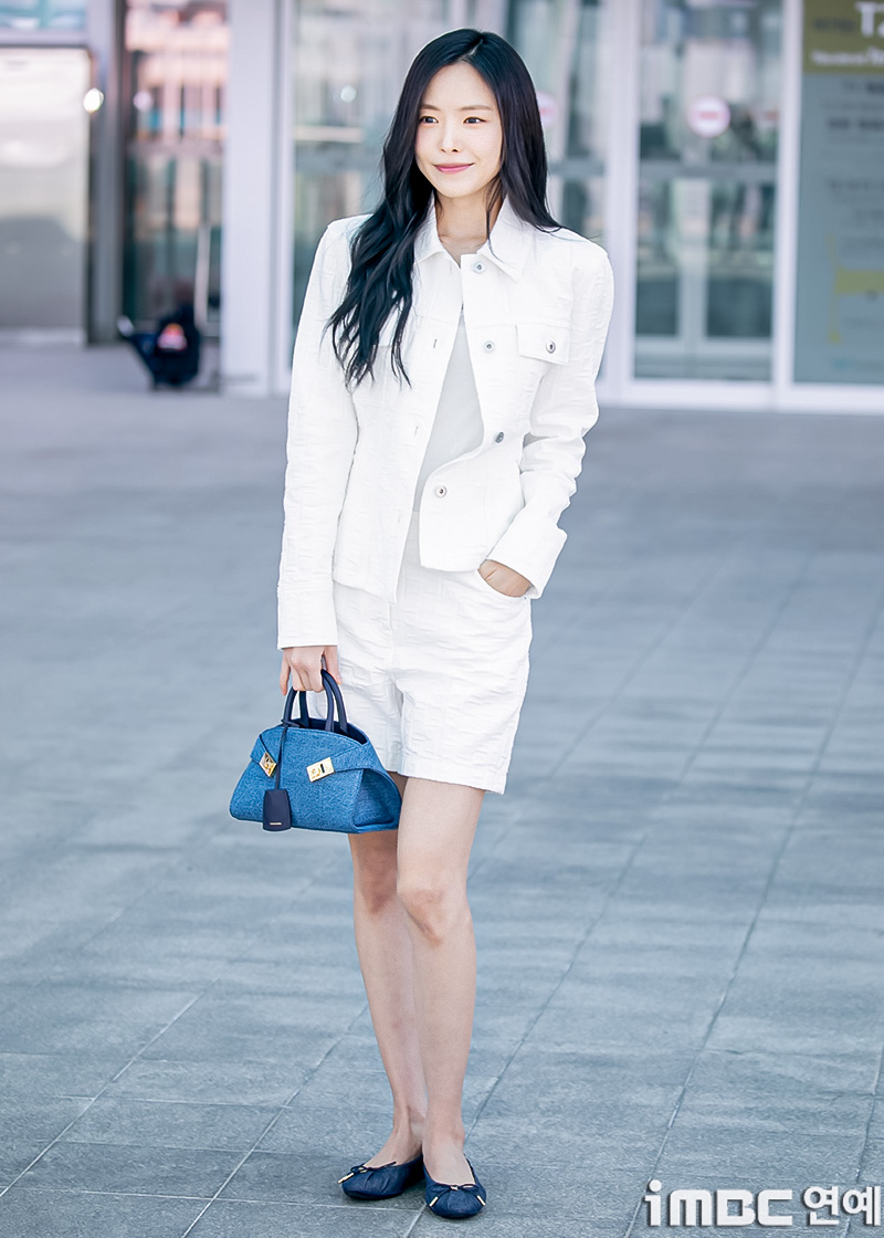 [포토] 손나은, 신나요 또 봐요~