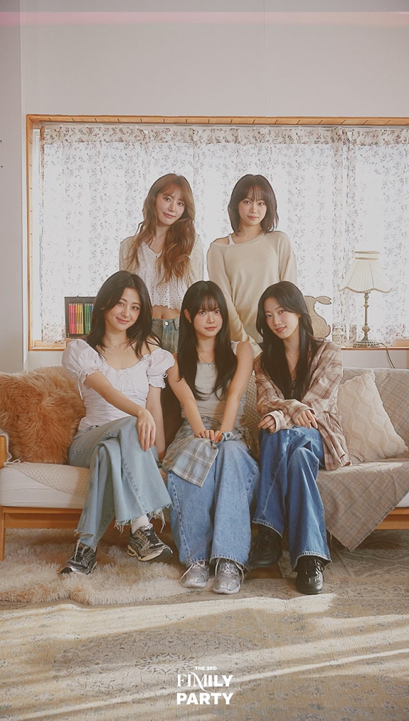 '3주년' 르세라핌, 피어나에 특별한 추억 선물