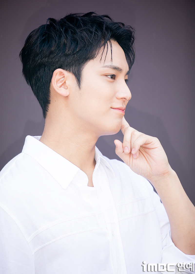 [포토] 세븐틴 민규, 콕 찍어 옆모습