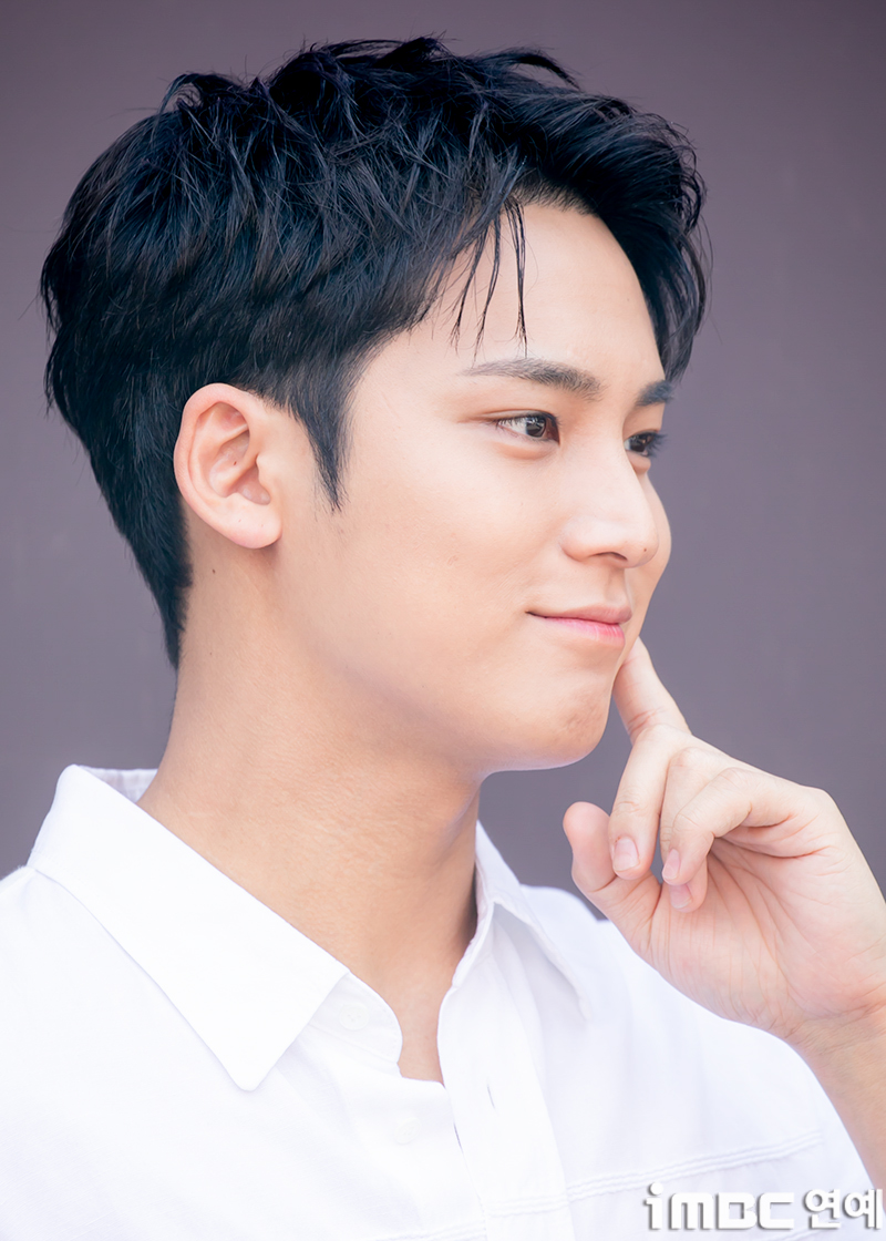 [포토] 세븐틴 민규, 콕 찍어 옆모습