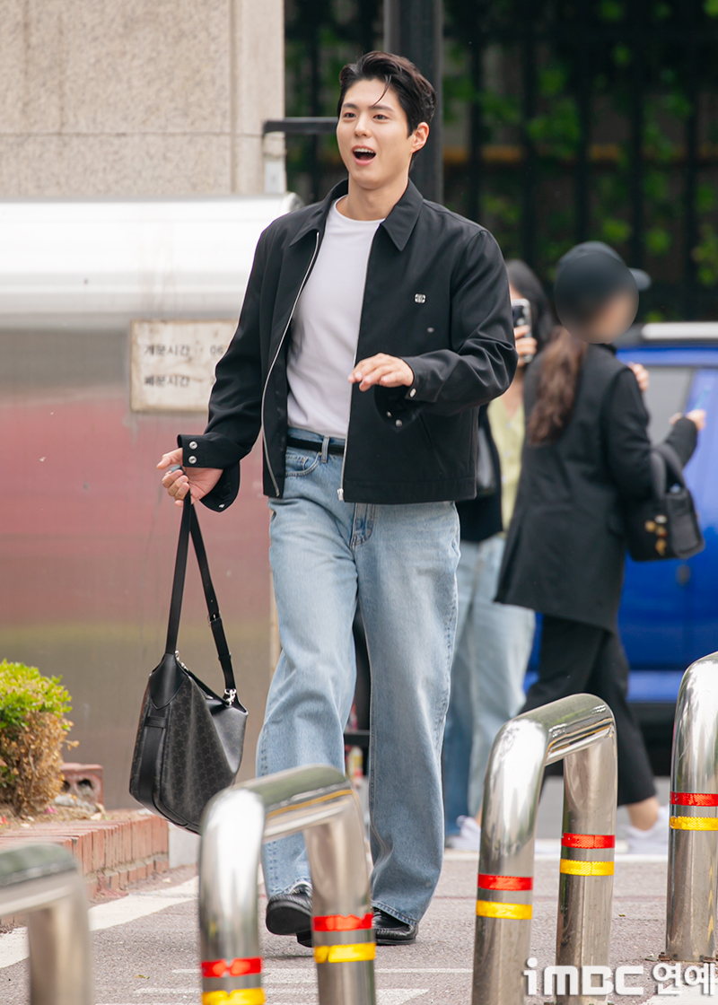 [포토] 박보검, 수많은 팬에 진심 깜놀