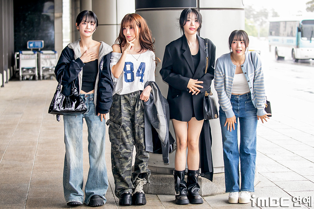 [포토] QWER 히나, 자이언트 베이비