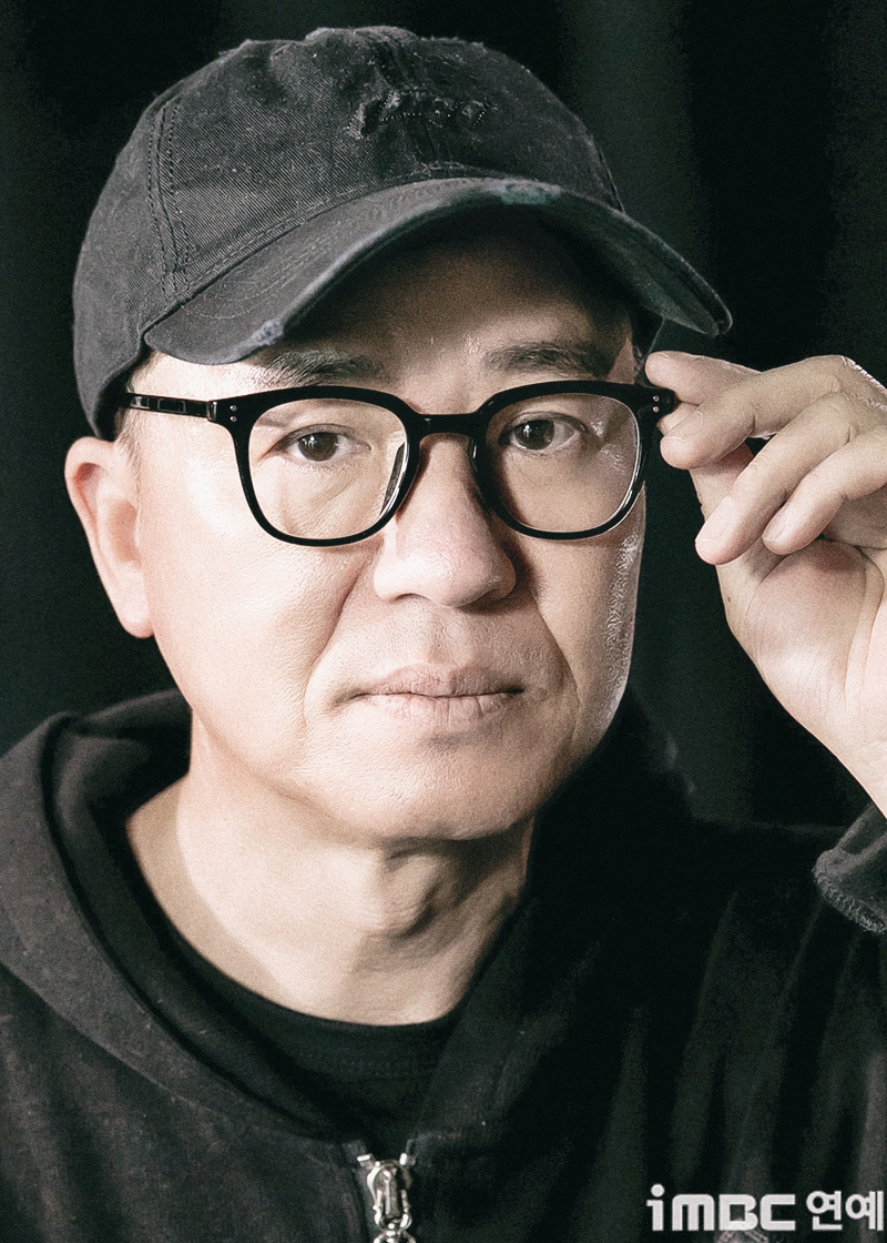 충격 고백! 황병국 감독, '연기보다 연출이 더 쉬워'…'야당' 제작 비하인드 [영화人]