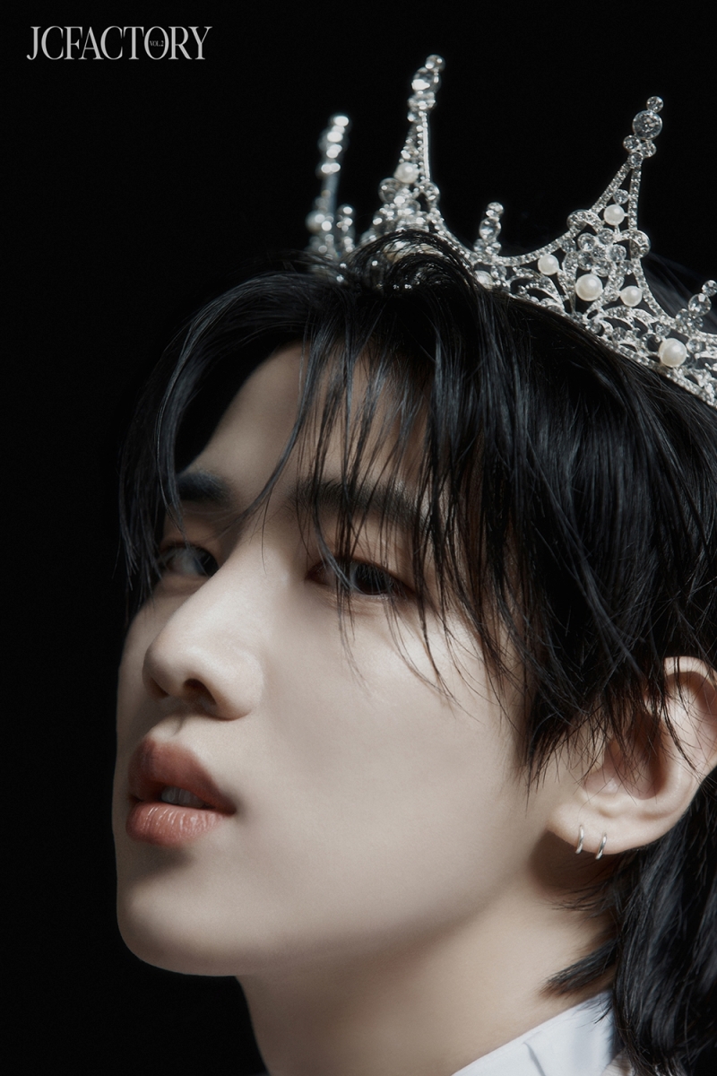 DKZ 재찬 "다양한 장르 도전…성장한 모습 만날 수 있을 것" [일문일답]