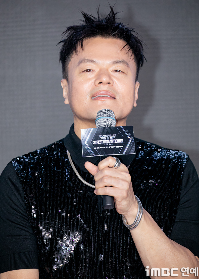 '월드오브스우파' 심사위원 박진영 "김건모 백댄서로 춤 시작"