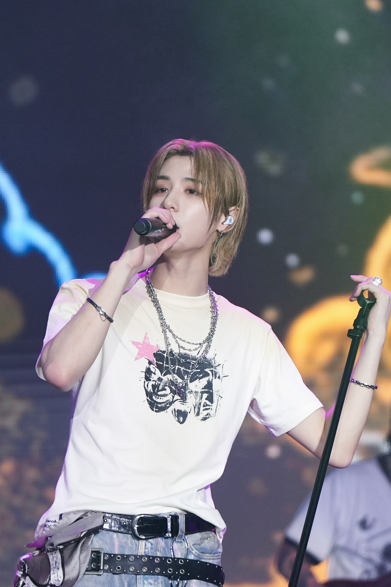 보이넥스트도어, '2025 위콘페' 위버스파크 나이트 헤드라이너 위상 증명