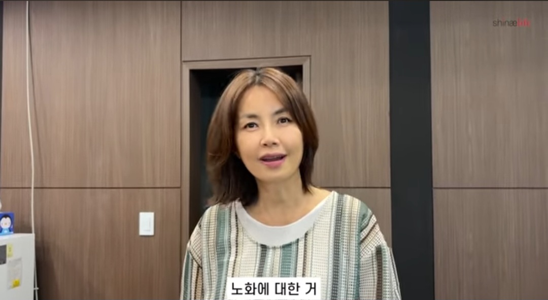 ‘57세’ 신애라, 노화 실감 “이 깨지고 잇몸 올라가”