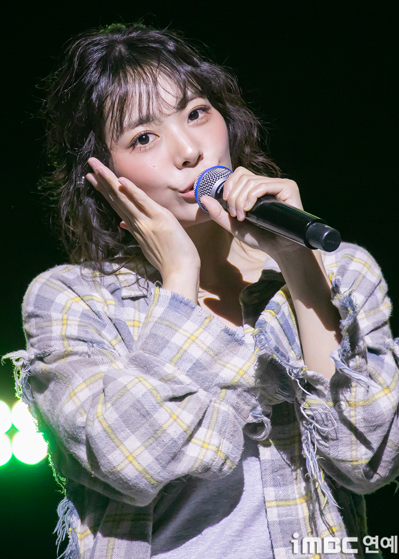 [움짤] QWER 시연, 감수성 넘치는 서사