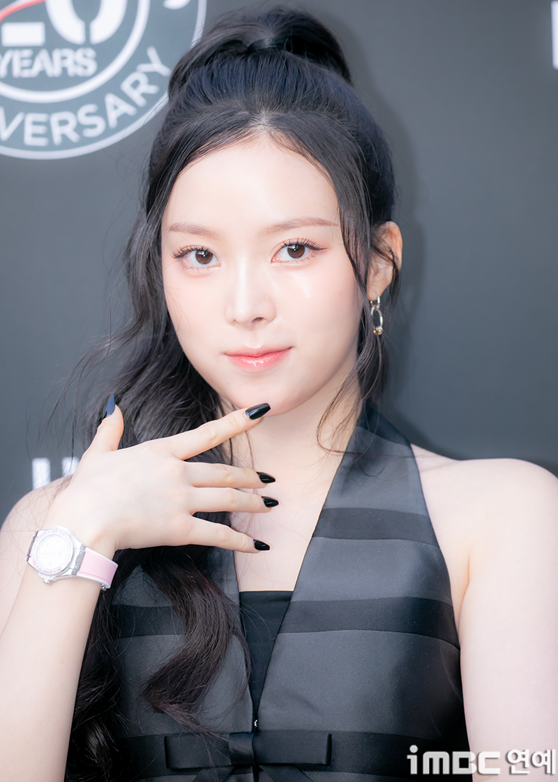 [포토] 미야오 나린, 블랙 네일