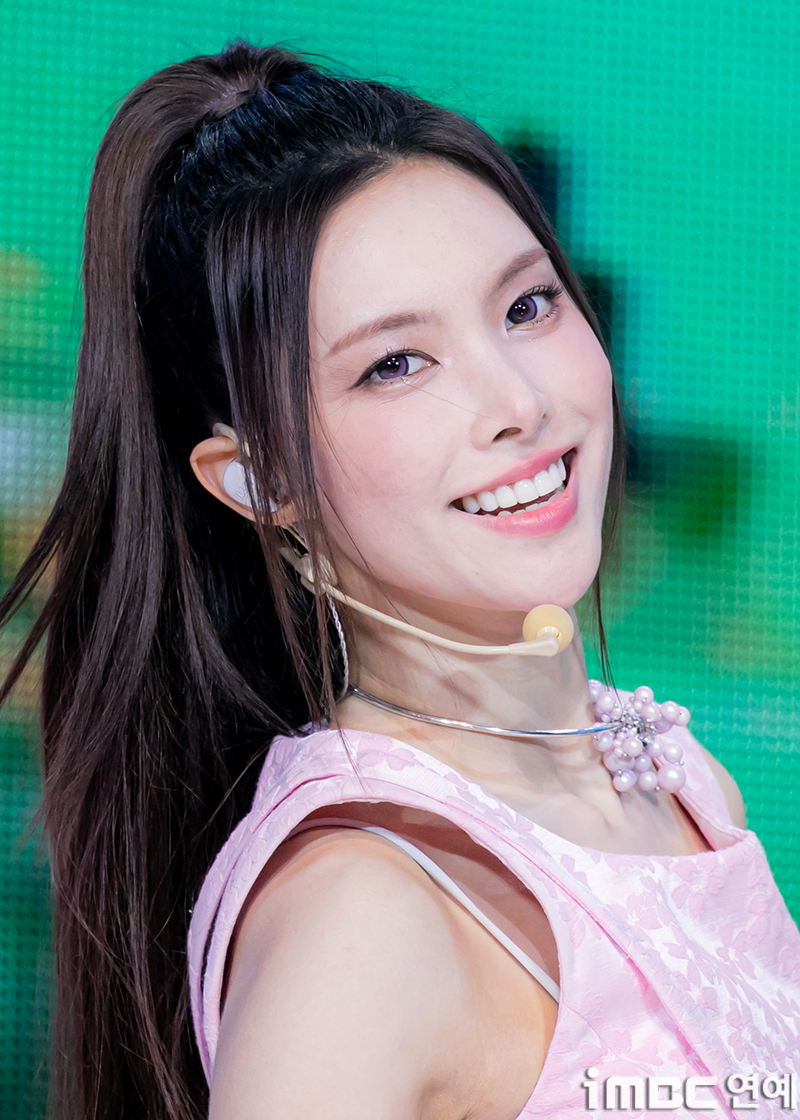 [포토] 아일릿 윤아, 시원시원한 무대