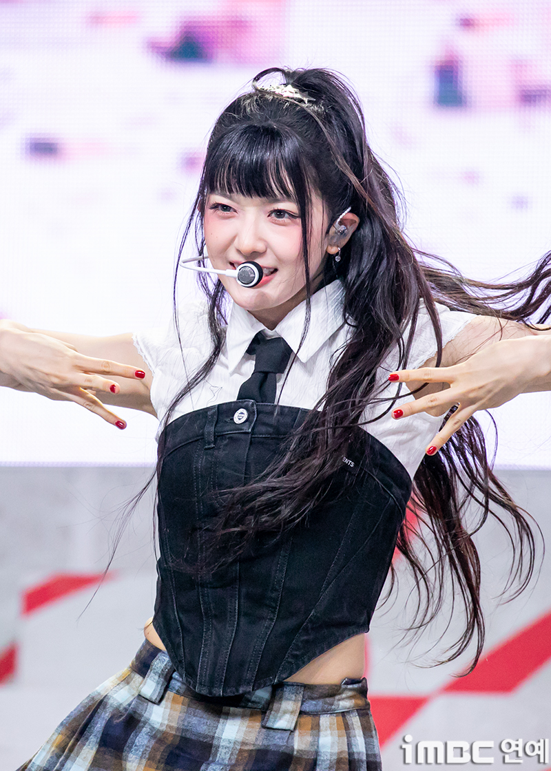 [포토] 베이비돈크라이 쿠미, 병아리 날아 올라