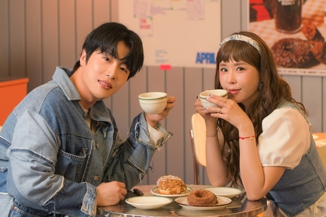 "예쁘게 잘 만날게요" 신지, 7세 연하 문원과 결혼 소감 [전문]