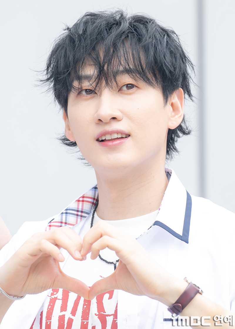 [포토] 슈퍼주니어 은혁, 여전한 꿀피부