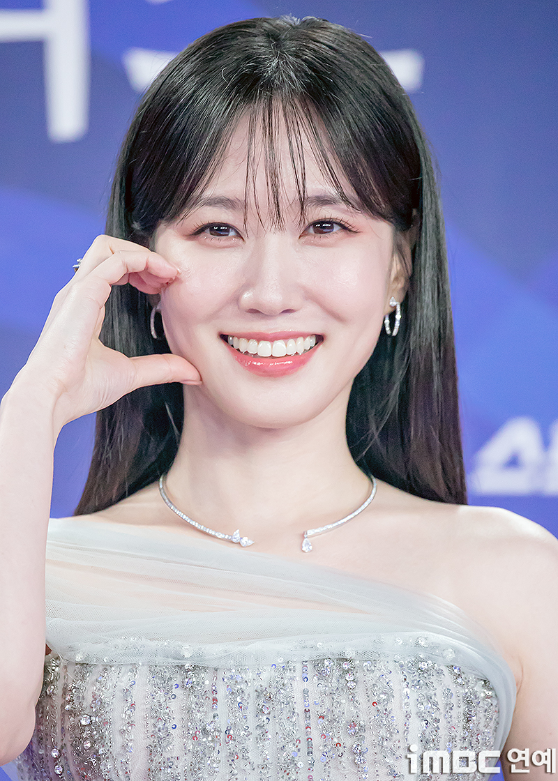 iMBC 어워즈 투표 대반전! 박은빈·정소민, 김지원의 독보적 1위 추격 중