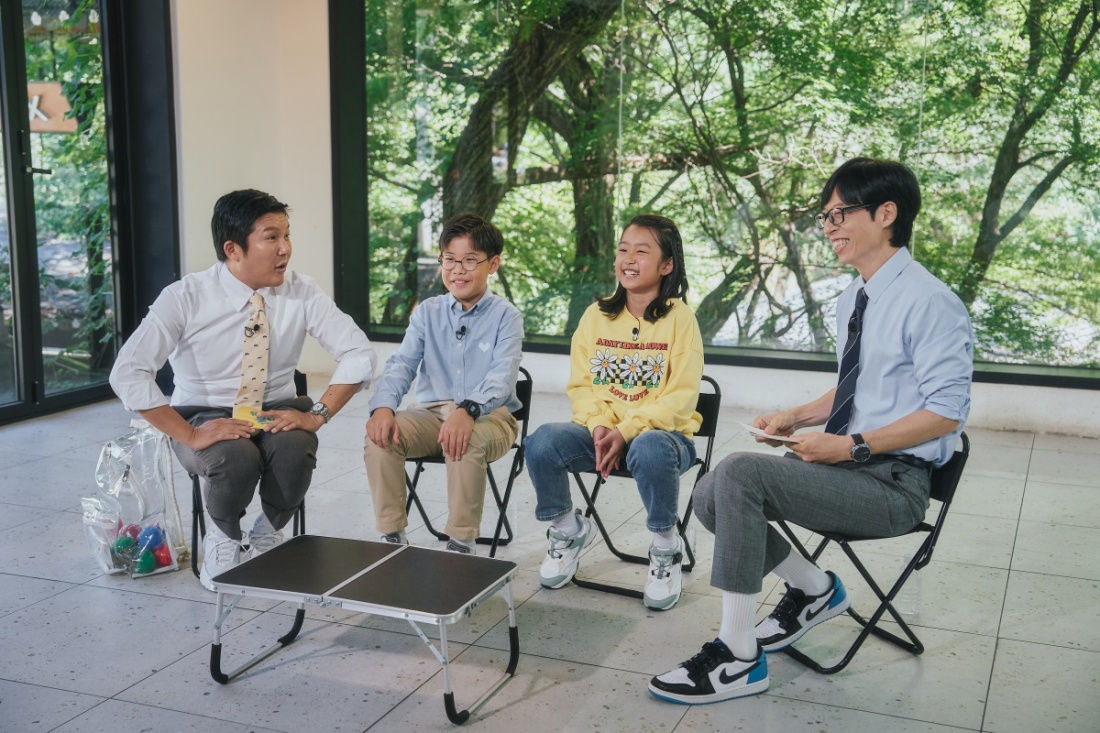 박찬욱 감독과 배우들 단체 사진