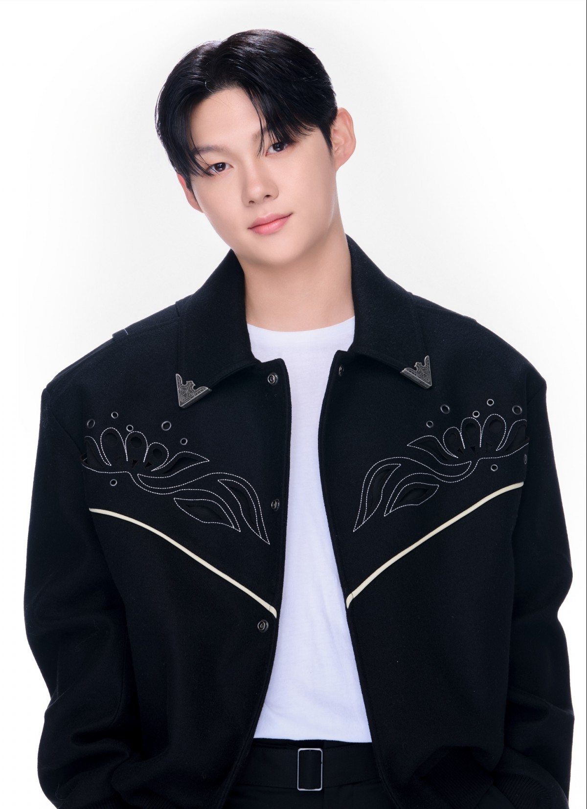 '미스터트롯3' 최재명, 티엠이 그룹과 전속계약 "적극 지원할 것" - 뉴스 썸네일 이미지