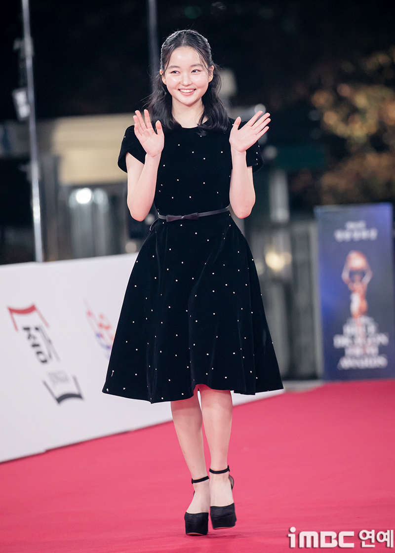2025 blue dragon film awards red carpet