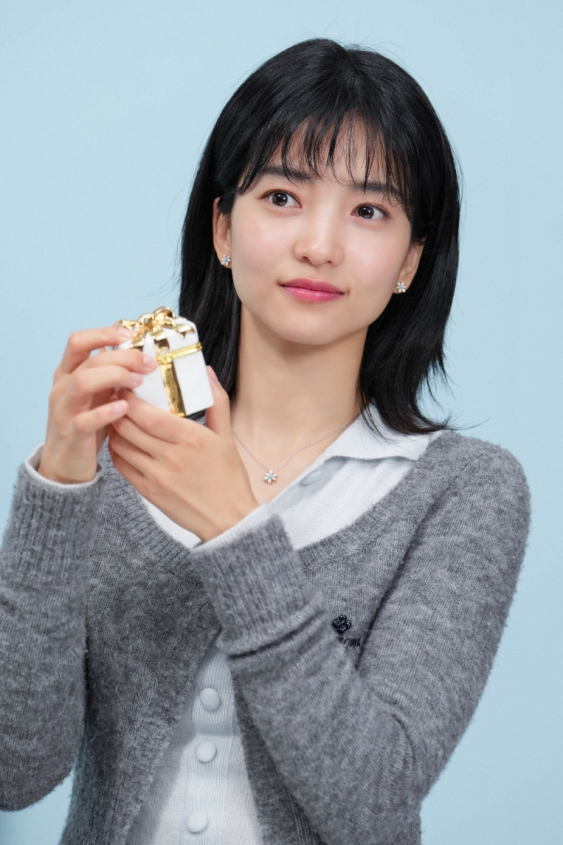 김태리, 미리 맞은 크리스마스…따뜻+포근한 비주얼 [화보]