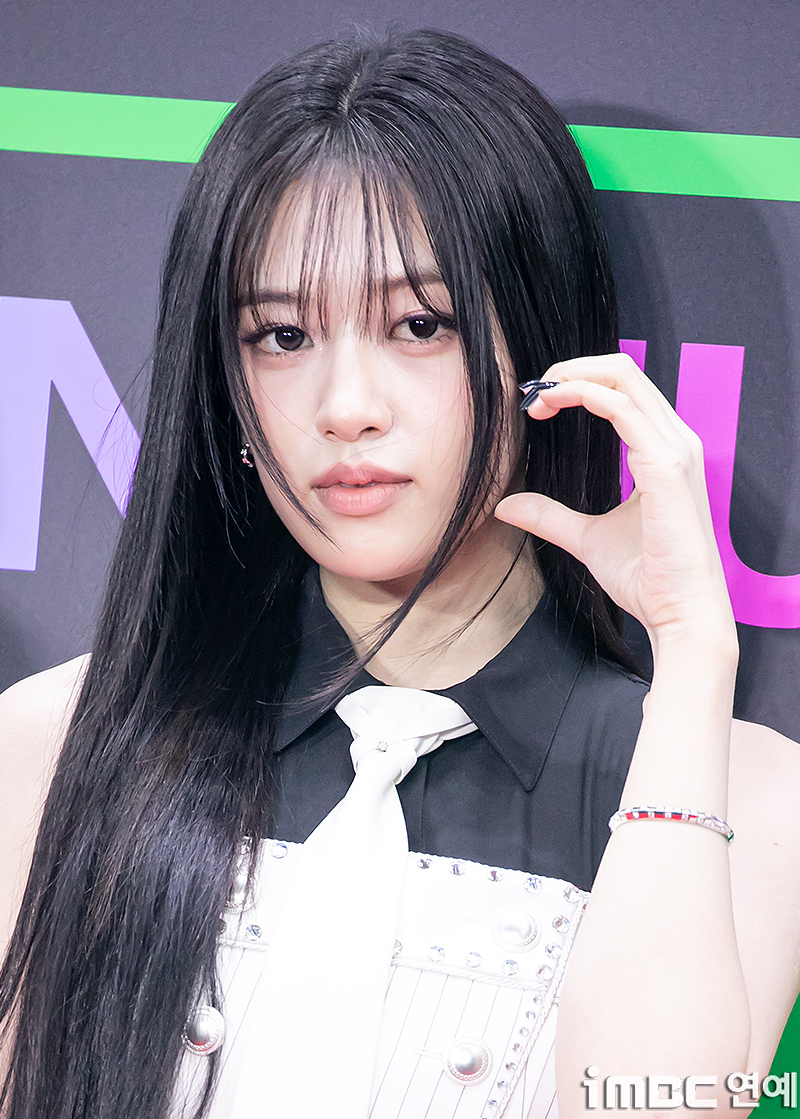 [포토] 아이브 안유진, 시크 블랙스완